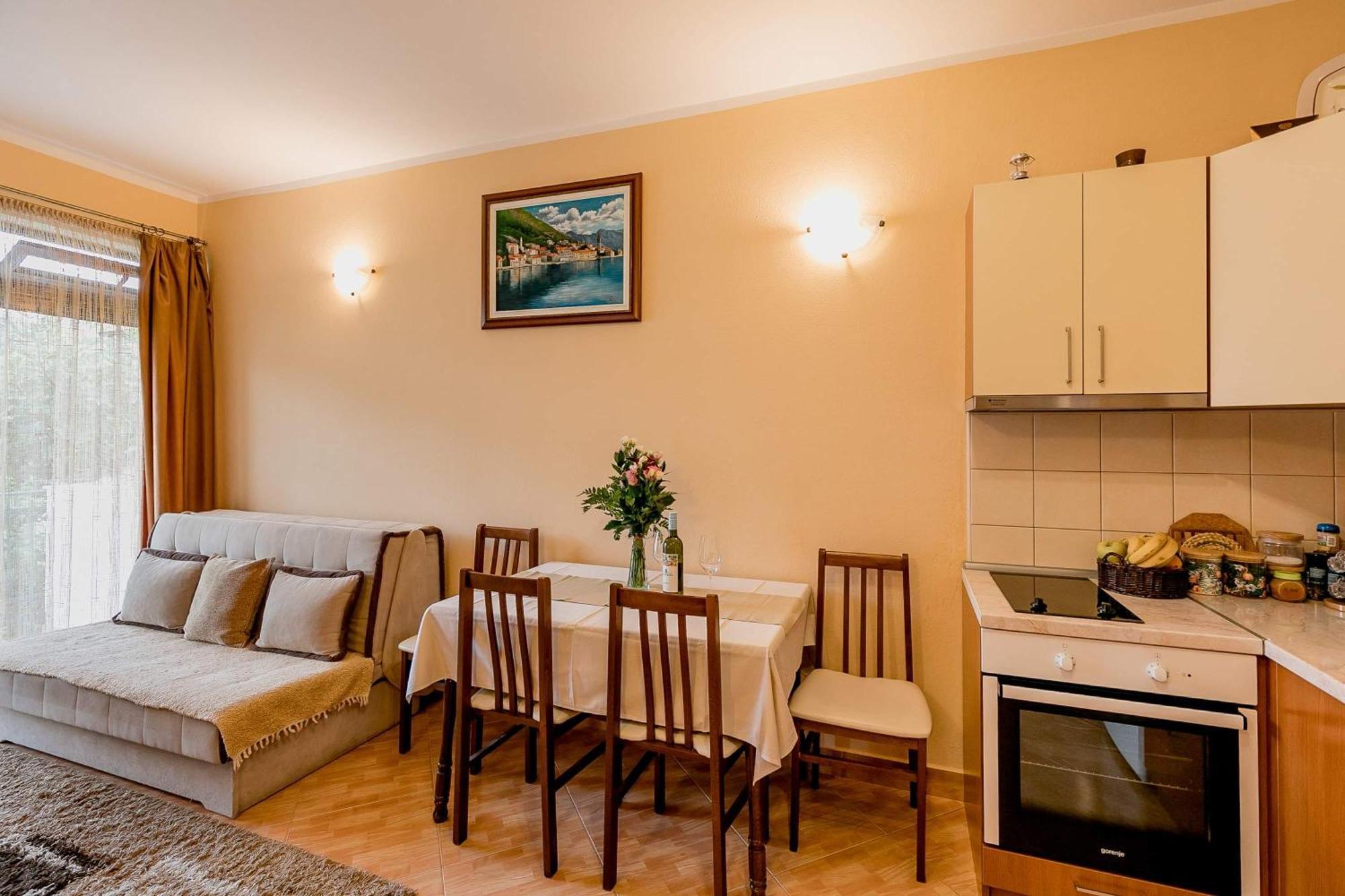 Apartments Gudelj Каменари Экстерьер фото